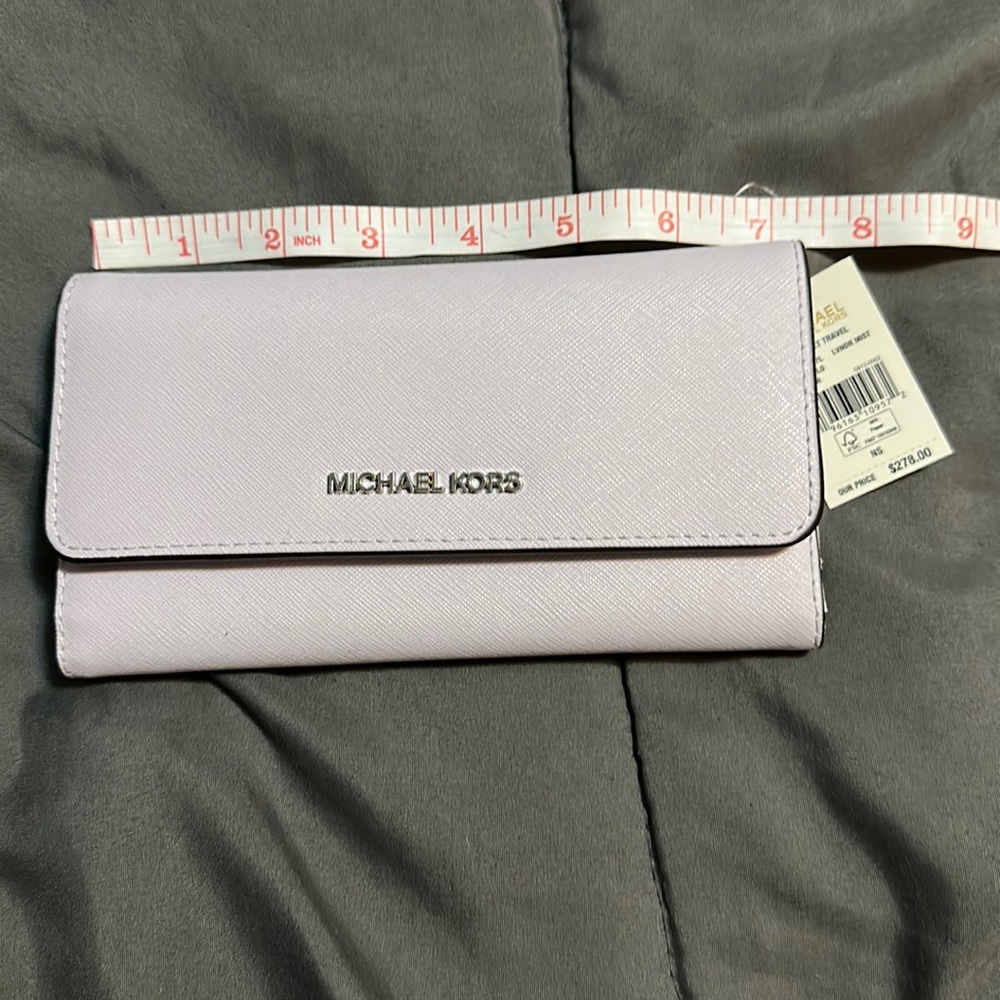 Michael Kors Jet Set Trifold Wallet